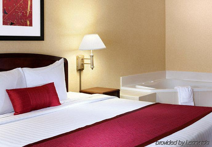 Courtyard By Marriott Houston Northwest Hotel Exterior photo